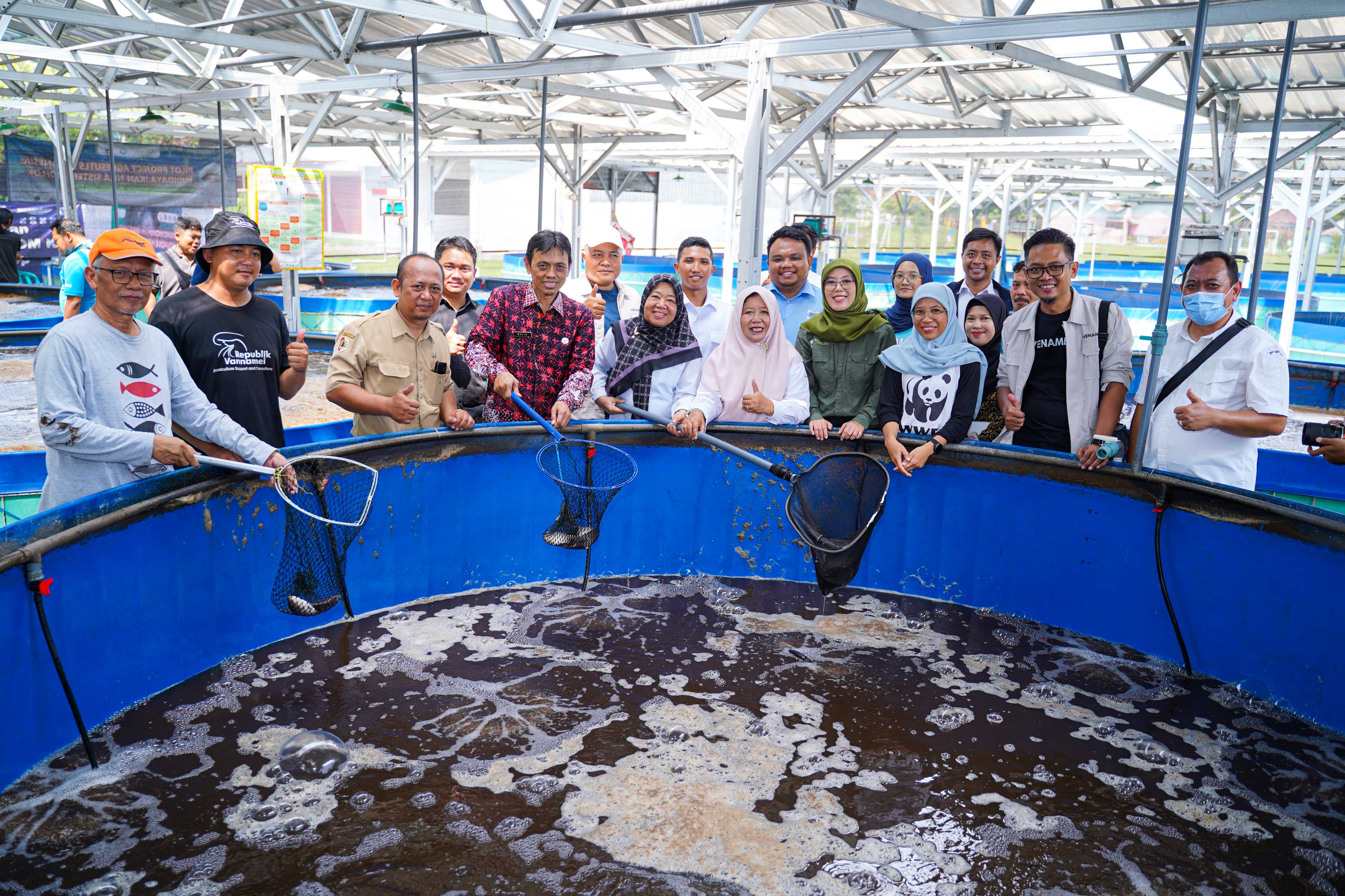 Panen Perdana Nila Bioflok Mojokerto: Sinergi Lintas Sektor untuk Keberlanjutan Akuakultur